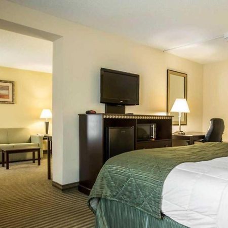 Quality Inn & Suites Greenville - Haywood Mall Eksteriør bilde