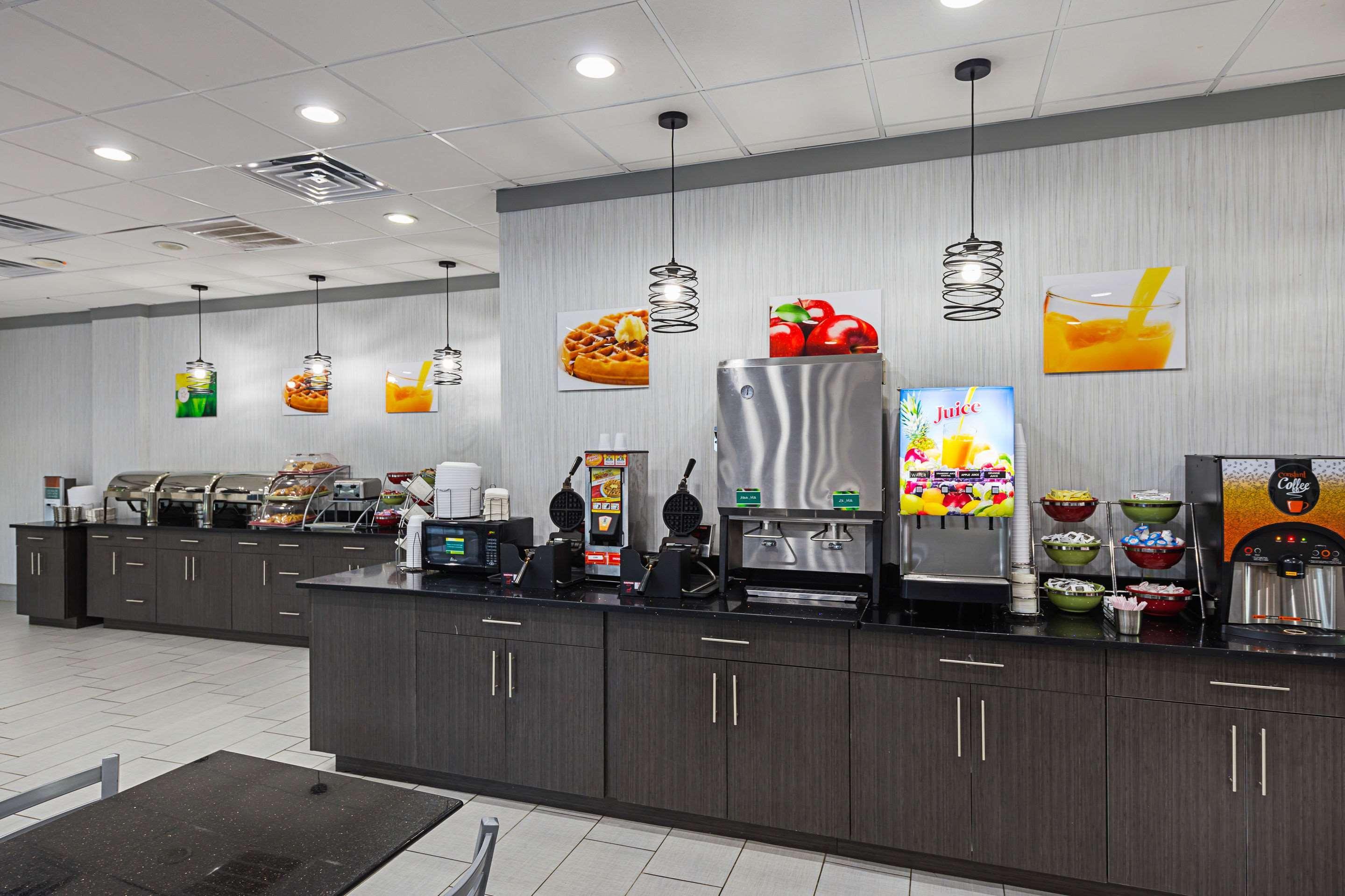 Quality Inn & Suites Greenville - Haywood Mall Eksteriør bilde