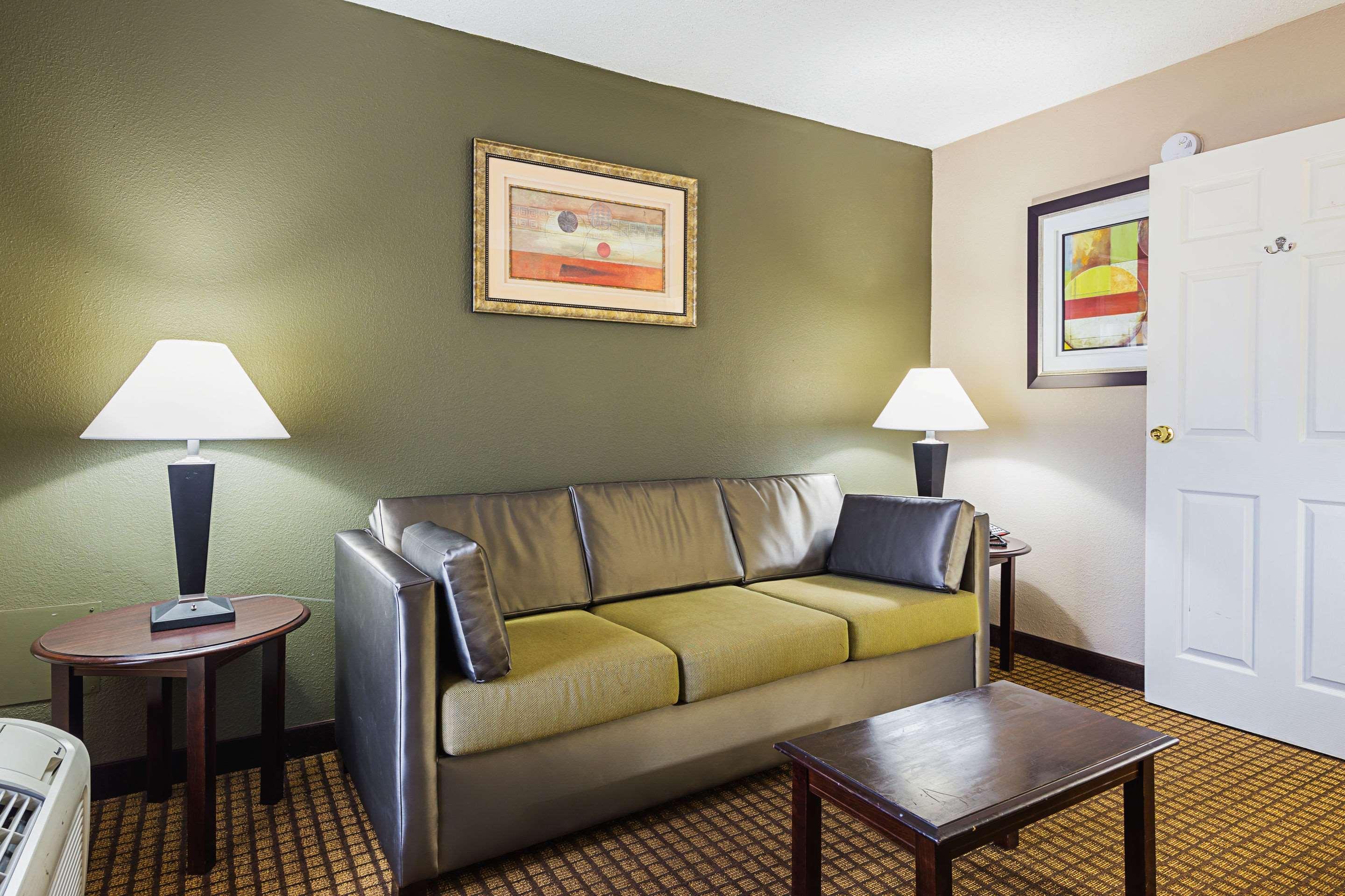 Quality Inn & Suites Greenville - Haywood Mall Eksteriør bilde