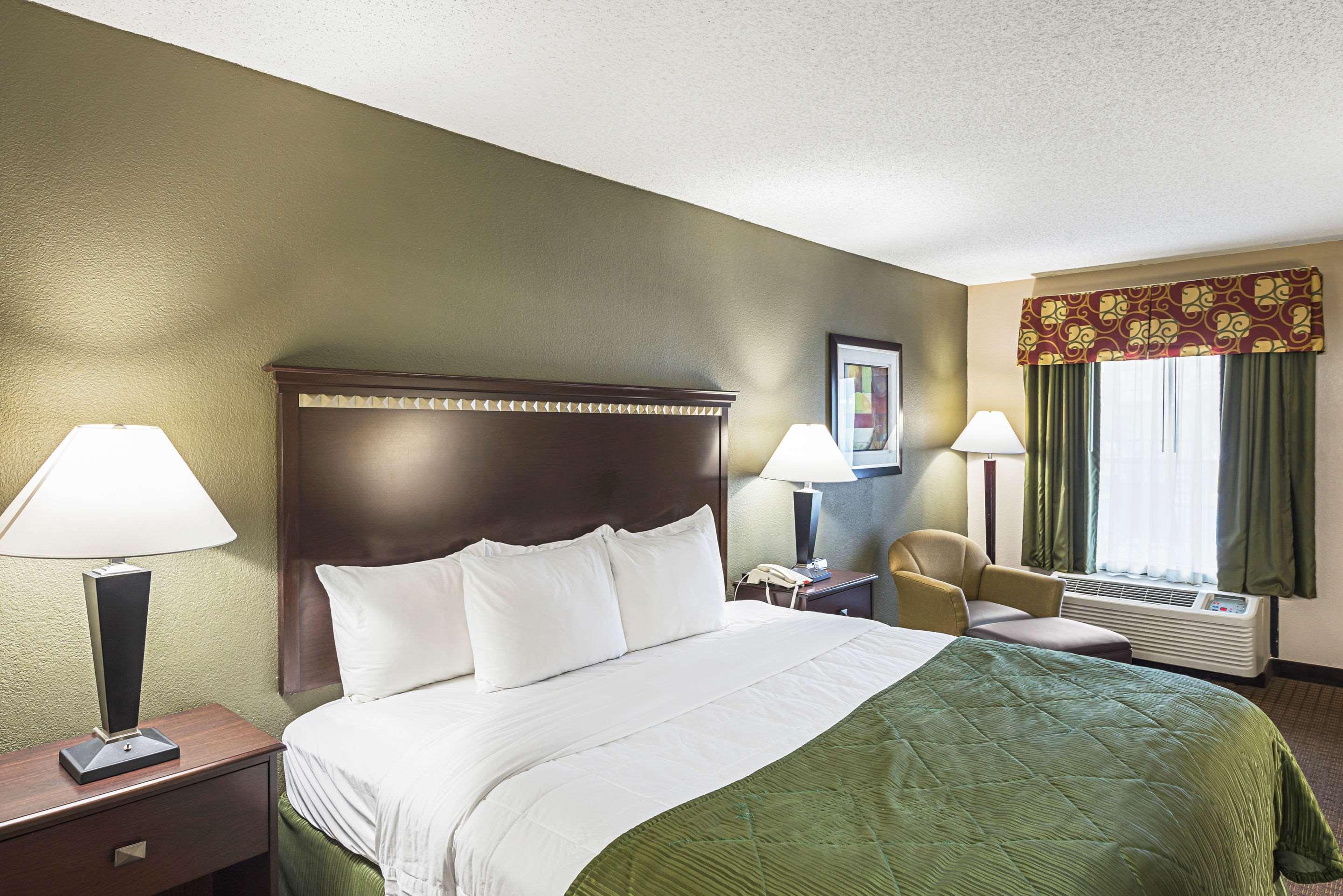 Quality Inn & Suites Greenville - Haywood Mall Eksteriør bilde