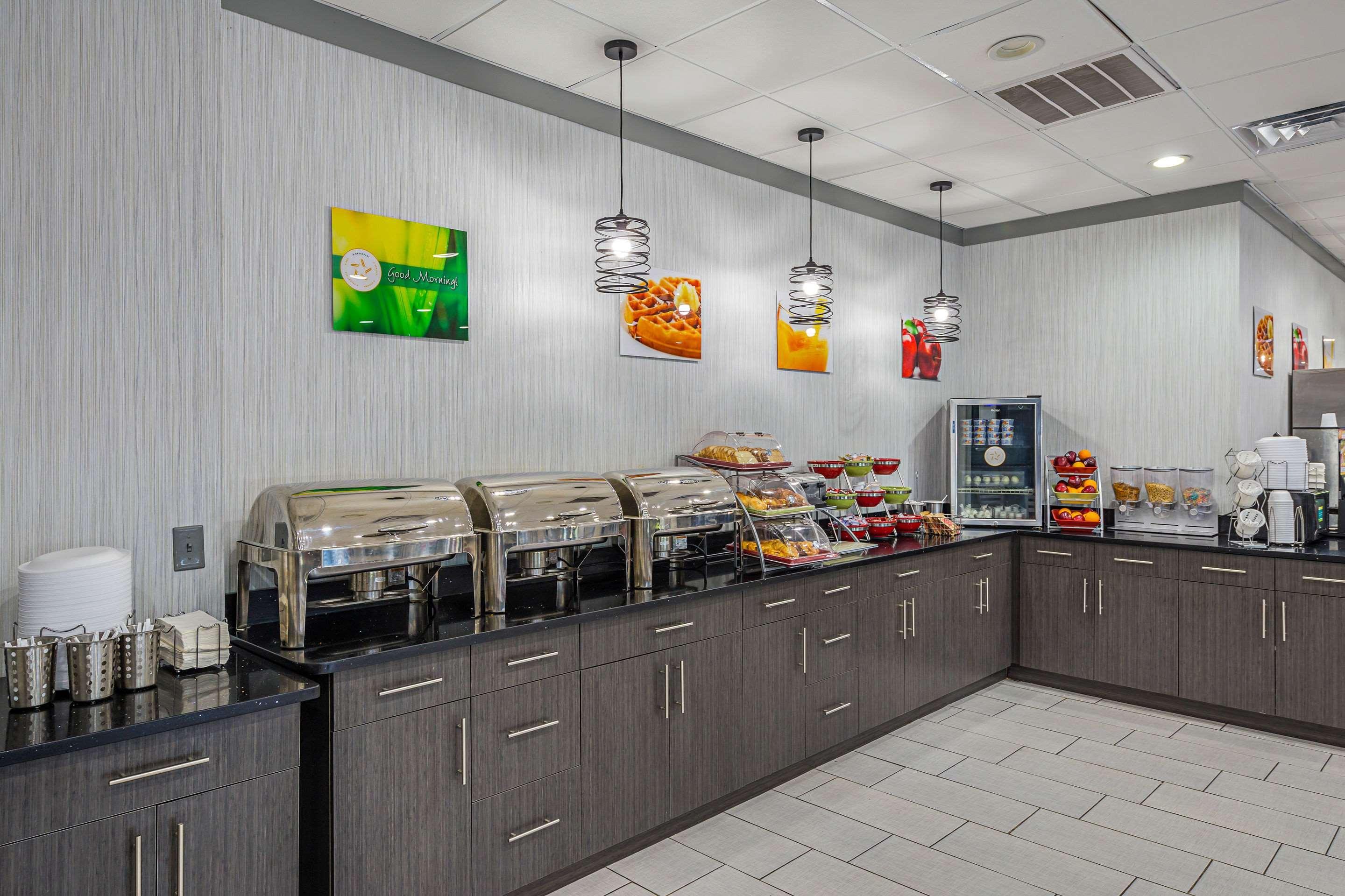 Quality Inn & Suites Greenville - Haywood Mall Eksteriør bilde