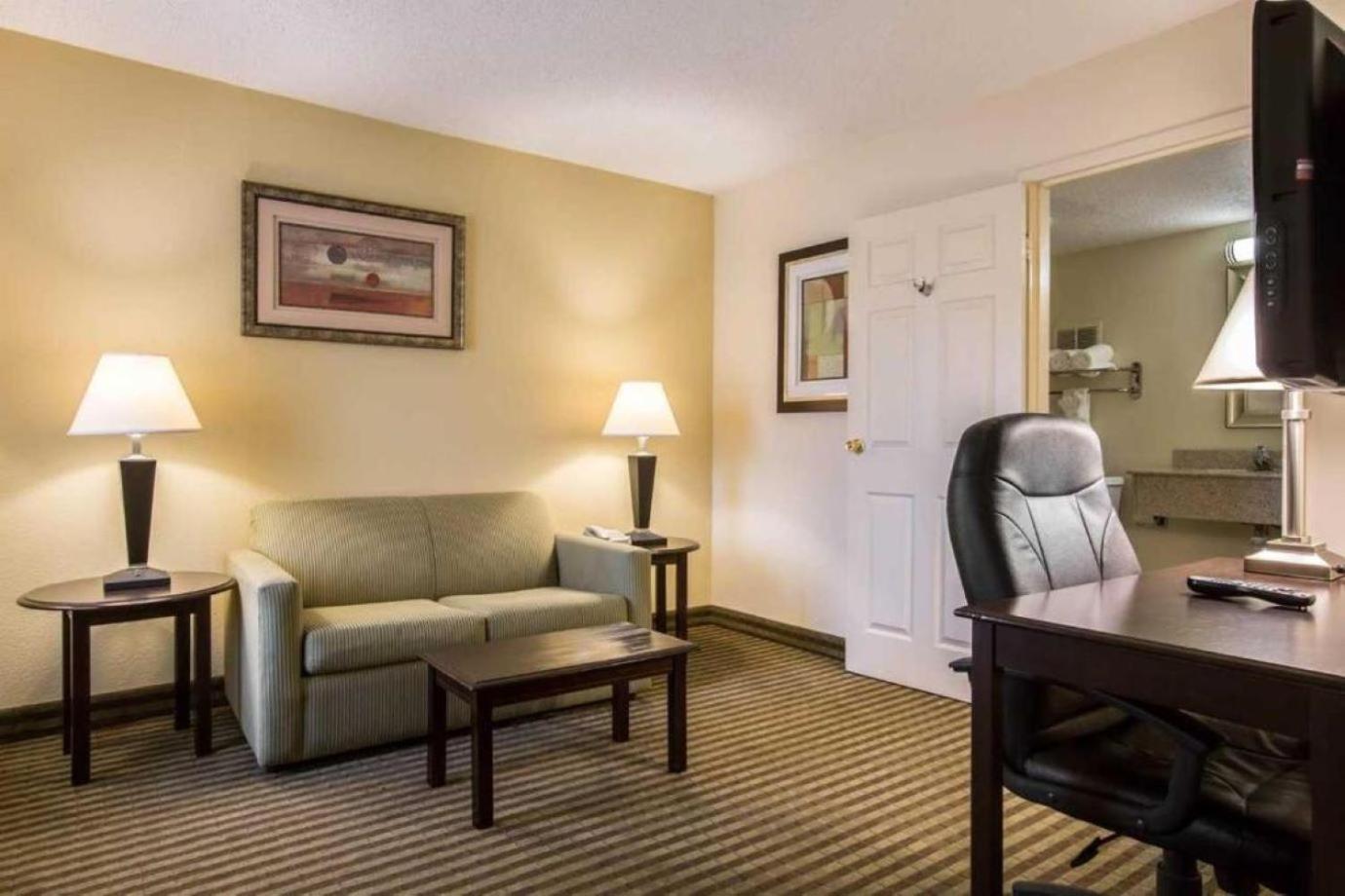 Quality Inn & Suites Greenville - Haywood Mall Eksteriør bilde