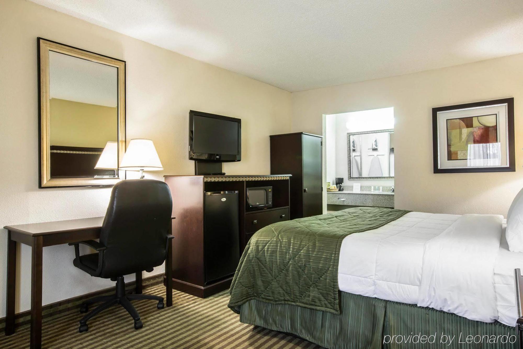 Quality Inn & Suites Greenville - Haywood Mall Eksteriør bilde